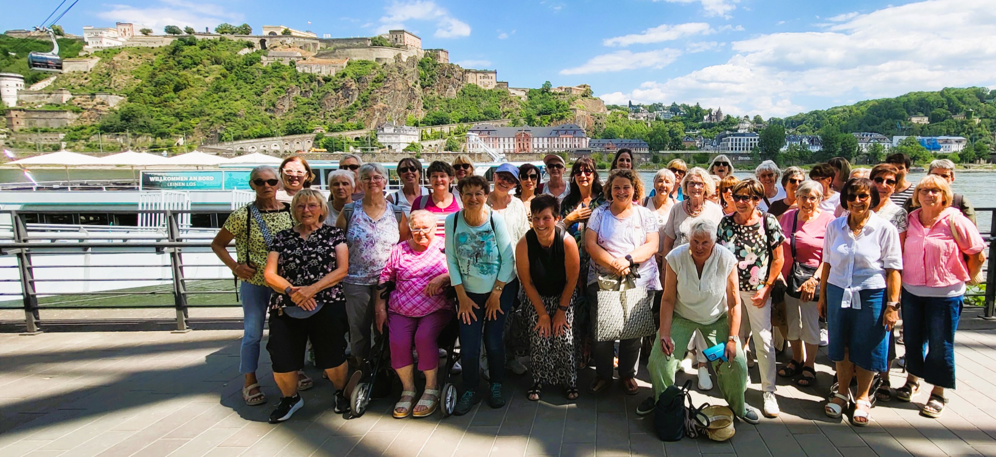 2026 07 04 bearbeitet Gruppe